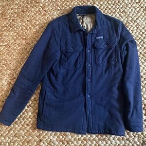 Patagonia Navy Lightweight insulated Fjord flannel shirt-
